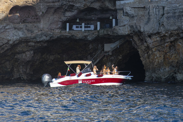 Polignano a Mare Sea Caves - Tour compartido