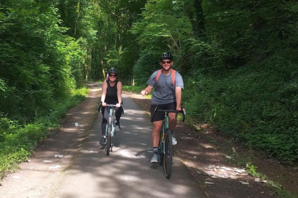 Descubre la región de Burdeos en bicicleta de gravel, fuera de los caminos trillados.