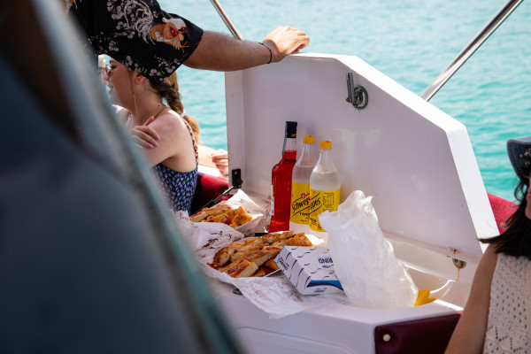 Experiencia Exclusiva de Fiesta en Barco