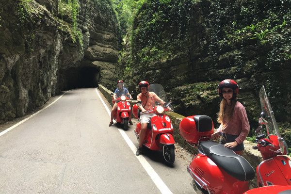 Motoragazzi inside La Forra gorge Motoragazzi inside La Forra gorge