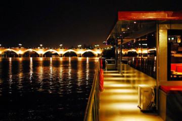 Dinner-cruise in Bordeaux