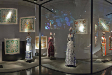 TOUR OF THE FLORENTINE FASHION