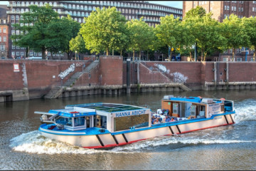 KG 2-Hour Harbour Boat Tour XXL “Port of Hamburg”