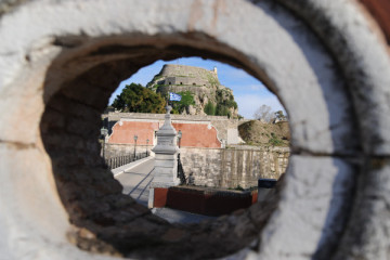 Private Tour: Governor's Olive Mill, Achillion and Corfu Town