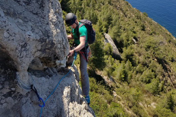 Multi-pitch full day climbing