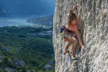 Advanced adult crag climbing course
