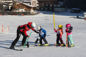 KIDS CLUB Beginners from 4 yrs