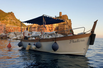 Full day tour Cinque Terre and Portovenere ( 8 hours )