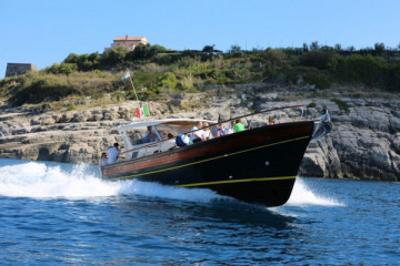 Ischia & Procida - Private Boat Tour