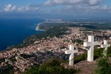 Trekking in Calabria - The Costa Viola in Palmi
