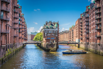 XXL Harbor Boat Tour - Experience the Elbe in 2 hours
