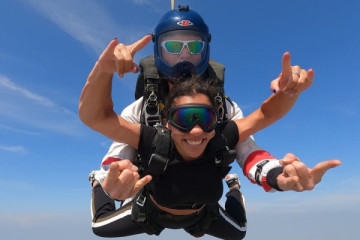 TANDEM SKYDIVE FROM 4200 m
