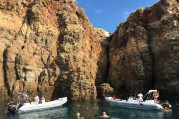 Boat Trip Athenian Riviera, Hydrousa, Fleves and Arsida