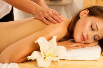 Massage: Alone or as a couple, enjoy a moment of well-being and gentleness with a relaxing and energizing massage (non-therapeutic).