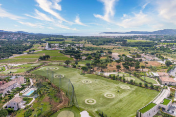 Unlimited green fee per day