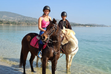 2-hour private horse ride on the beach at Port Grimaud