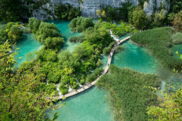 Plitvice lakes excursion with guide (program C)