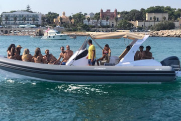 Boat Rental with License – 4.5 Hours