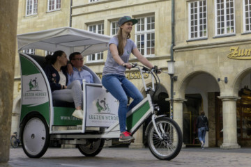 Private Guided Rickshaw City Tour in Münster