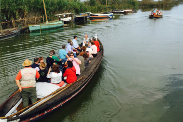 Paseo en barca en la Albufera de Valencia