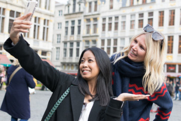 Tourist group at Brussels City Hall - Free tour of Brussels
