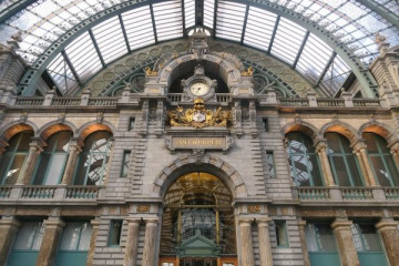 Antwerp Central Station (Antwerpen-Centraal) – Day trip to Antwerp.