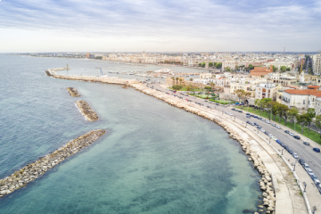 Bari by bike: cycle among the wonders of the city