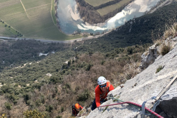 Multi-pitch route - 2 days - Extreme level