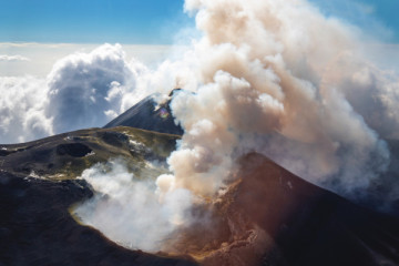 95 minutes - Sicilian volcanoes - Etna, Aeolian Islands, Stromboli