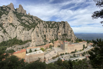 Montserrat National Park Guided Hike From Barcelona – Full Day