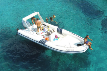 N°109 Tavolara: Full experience with aperitif on board
