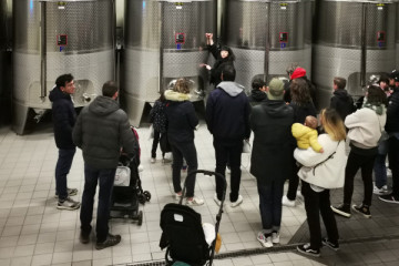 From 20 people -Cellar tour and tasting + Goat farm guided tour and tasting