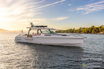 Rent Yacht Axopar 45 Sun Top con Skipper
