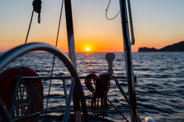 6 hours with sunset