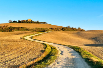 Personalized Trekking through Nature and Medieval Villages