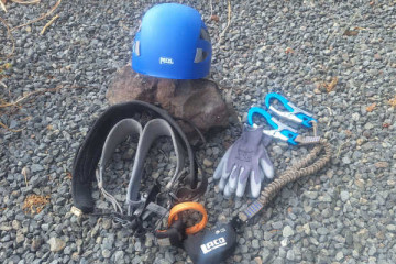 Via Ferrata complete set: harness, via ferrata set, helmet, gloves