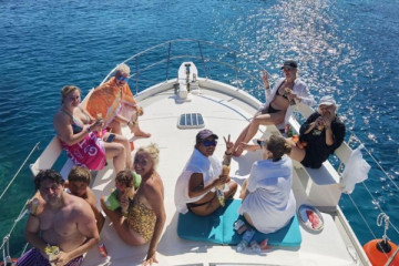 2 Hours trip- Swimming to Kalami Beach (23 persons)