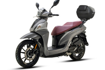 Santorini Rental - Scooter 200cc