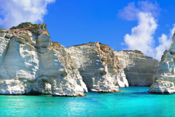 14 Days Athens-Naxos-Milos-Santorini