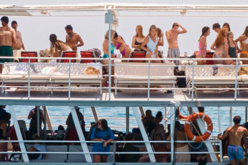 Private Day Cruise "Romantika Dreams"
