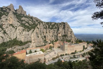 PRIVATE TOUR - Montserrat National Park Guided Hike Tour From Barcelona – Full Day