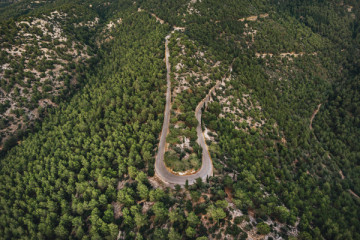 ATH22. Private Tour to Loutraki Lake, Corinth and Geraneia Mountain