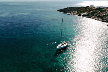 Semi Private Full Day sailing cruise to Dia Island