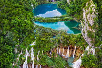 Plitvice Lakes - Morning start (fb)