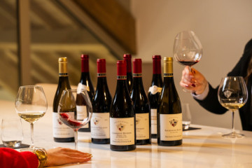 SIGNATURE - CÔTE DE NUITS IN 8 CHAPTERS