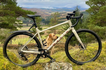 The Marin Gestalt XR gravel bike posed on Highland moorland with panoramic views and a loyal trail dog alongside. A perfect showcase of the rugged yet accessible spirit of gravel cycling in Scotland.

Marin Gestalt XR gravel bike with dog in Scottish High