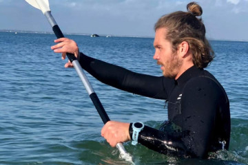 Coastal walking can also be practiced with propulsion tools  including paddles.