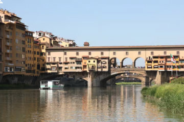 Florence: Arno River Sightseeing Cruise with Commentary