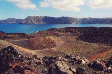 Santorini Volcano, Hot Springs & Thirassia Island Tour (6 Hours)