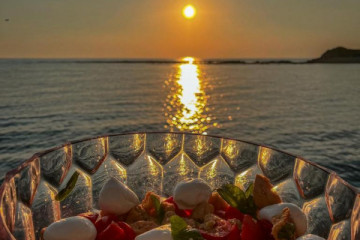 TOUR SEA LICOSA  BY NIGHT (Romantic Aperitif)